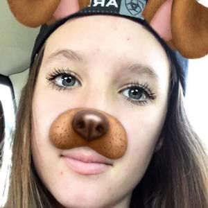 Meet your Posher, Lacie